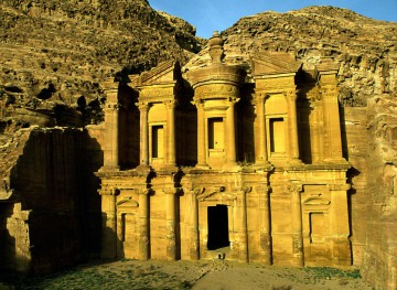 Free transportation to the Rose city of Petra